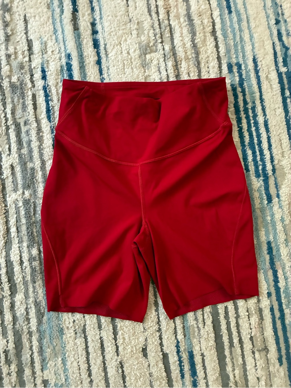 Lululemon Shorts Womens 6 High Rise Biker Shorts Yoga Athletic Gym Bike - Picture 2 of 5